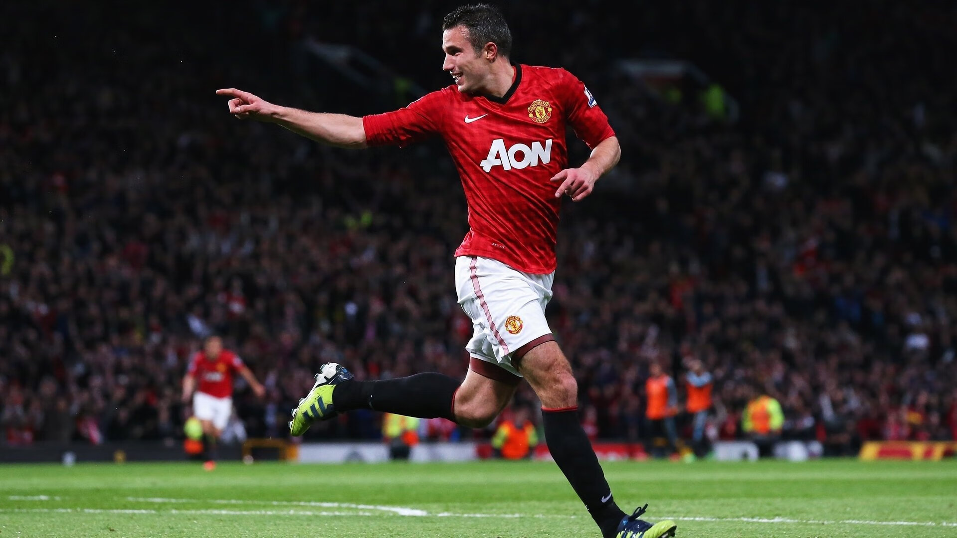 意甲阵地战：一波接一波的防守反击战术演练，意大利足球防守反击打法